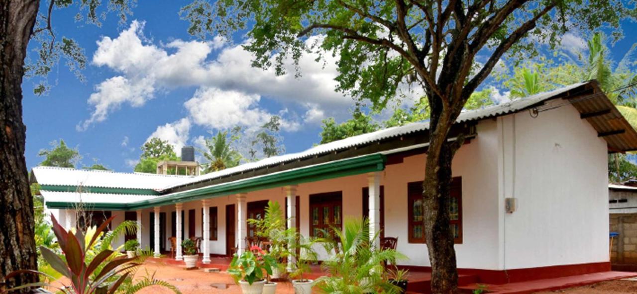 Dula Lake Resort Anuradhapura Zewnętrze zdjęcie